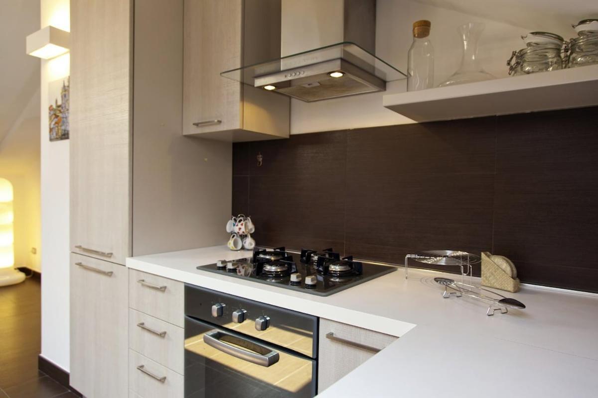 Apartment Incantevole Mansarda Al Centro Storico Neapel